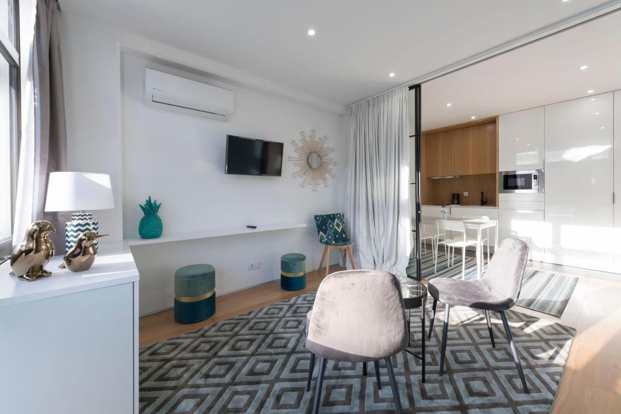 Lovelystay - Wohaza Apartment With Free Private Parking ปอร์โต ภายนอก รูปภาพ