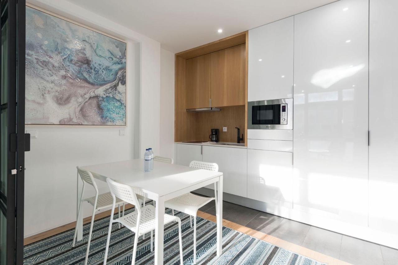 Lovelystay - Wohaza Apartment With Free Private Parking ปอร์โต ภายนอก รูปภาพ